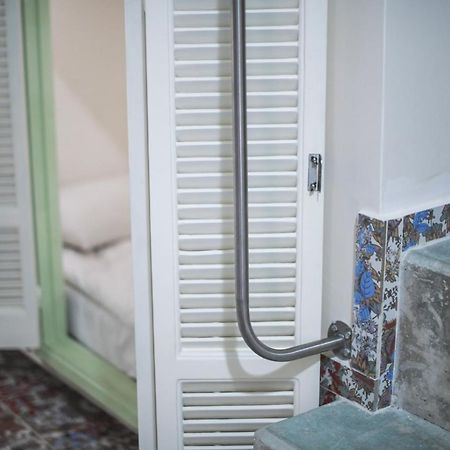 Damask Rose, Lebanese Guest House Jounieh Kamer foto